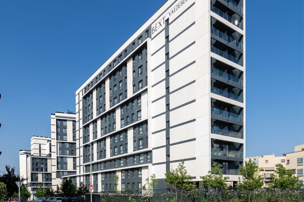 Vista exterior Bext Valdebebas en Madrid | alquiler casa valdebebas temporal | Vente a conocernos