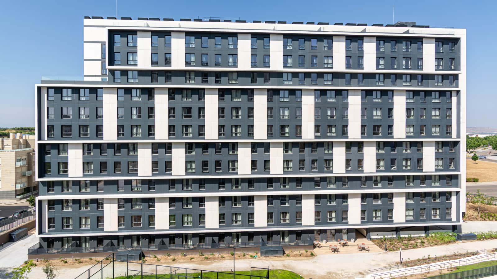 apartahotel bext valdebebas | Reserva con total libertad de dias semanas o meses