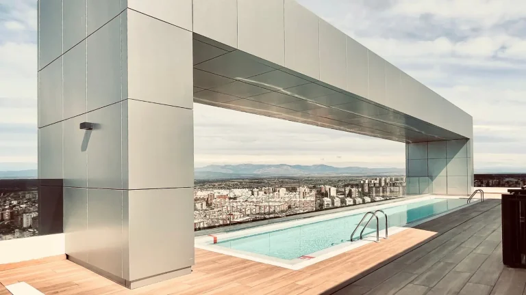 bext skyline madrid alquiler